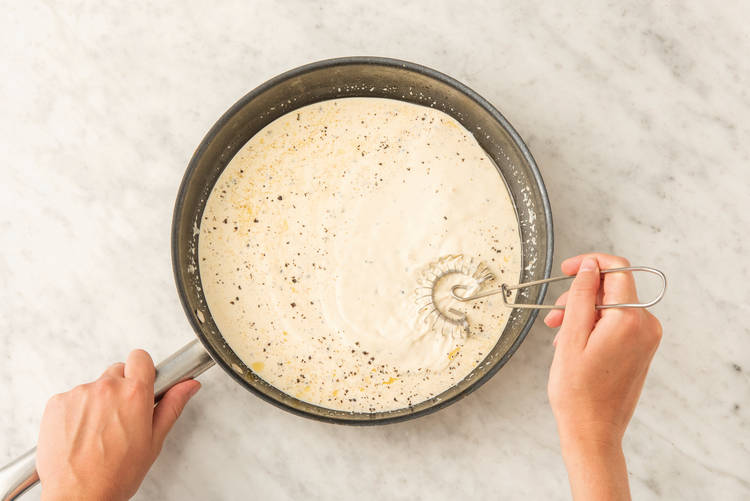 Make the coconut sauce