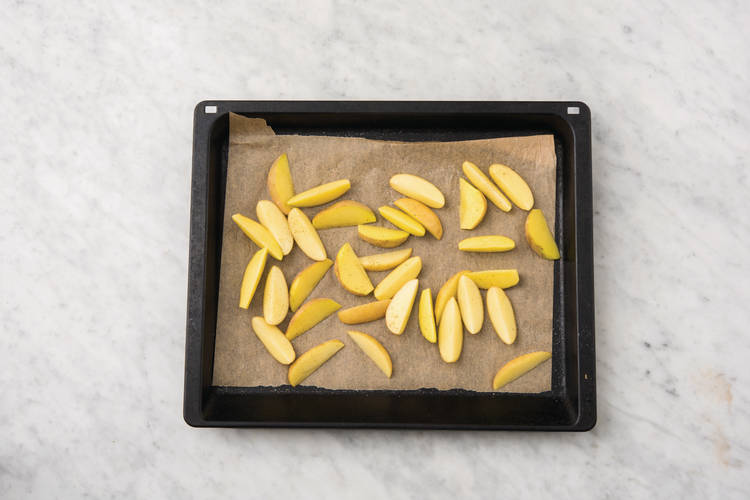 Cook the wedges