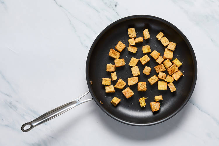 Préparer et poêler le tofu