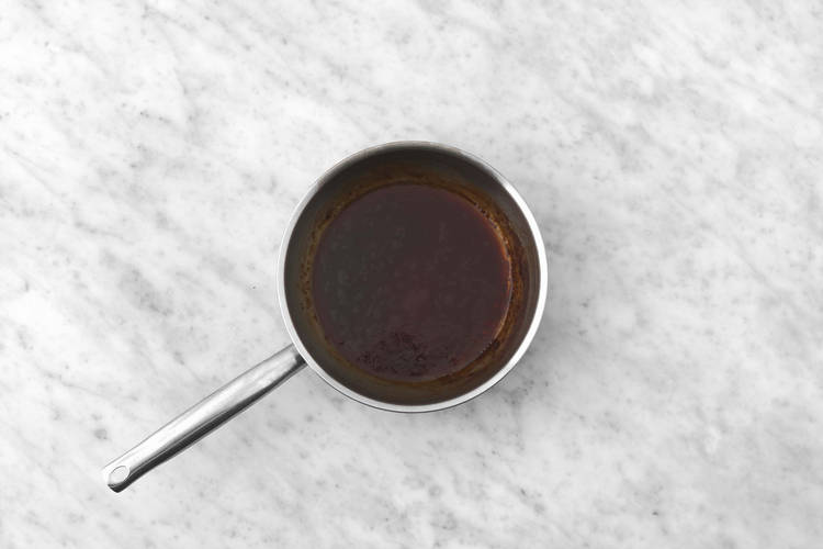 Préparer la sauce teriyaki