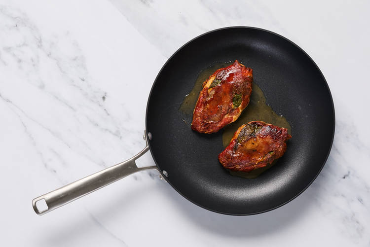 Cook chicken and wine sauce