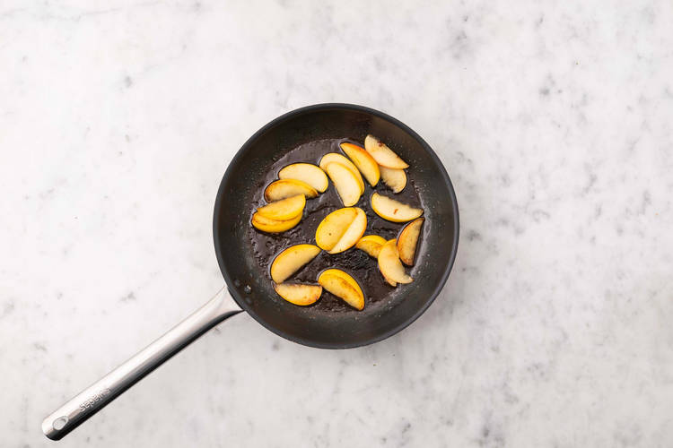 Fry the apple