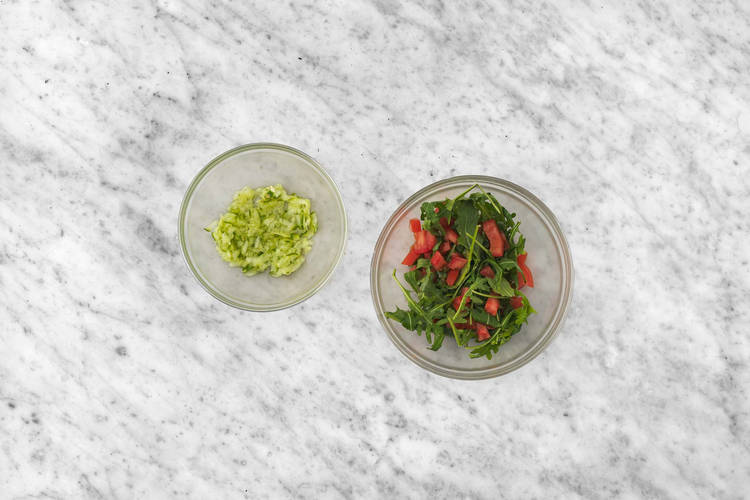 Blanda tzatziki och sallad