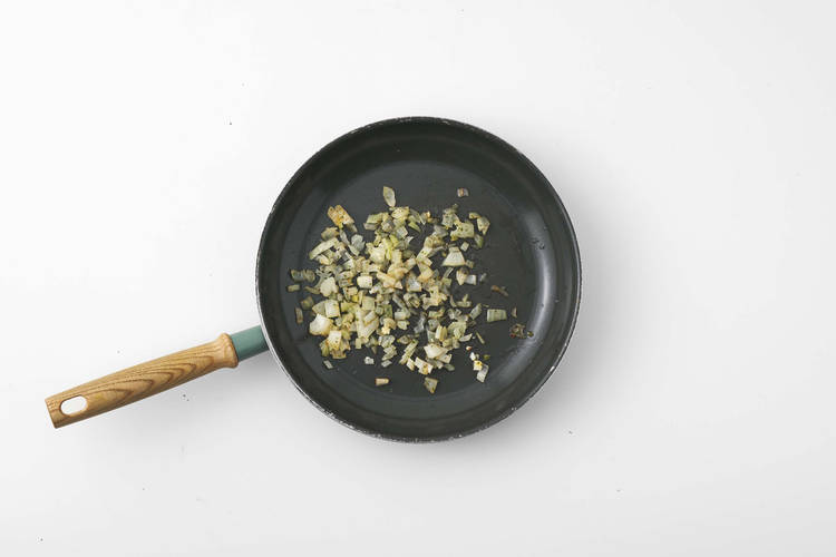 Faire revenir les aromates
