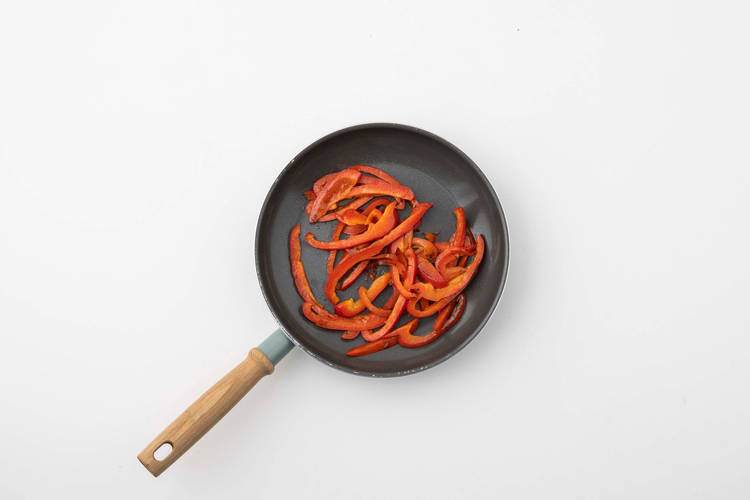 Fry the bell pepper