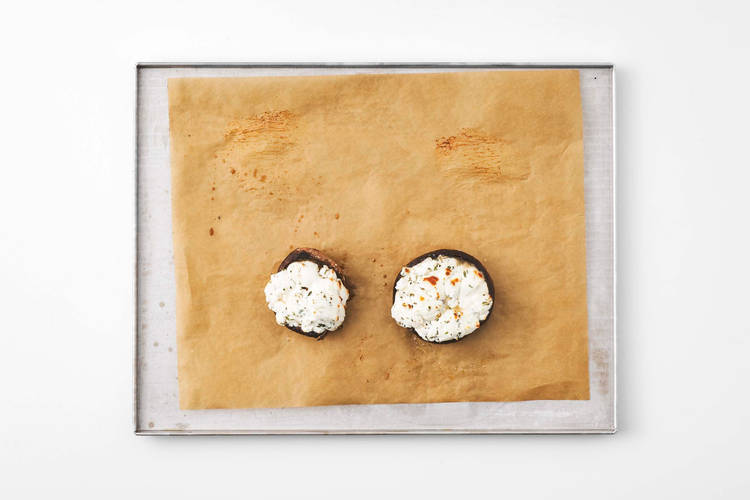 Bake the carrot buns