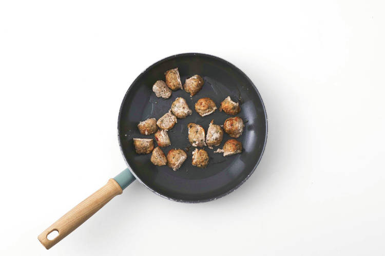 Kipgehaktballetjes bakken