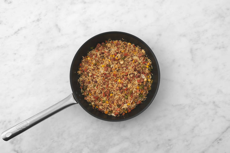 Stir-fry the rice
