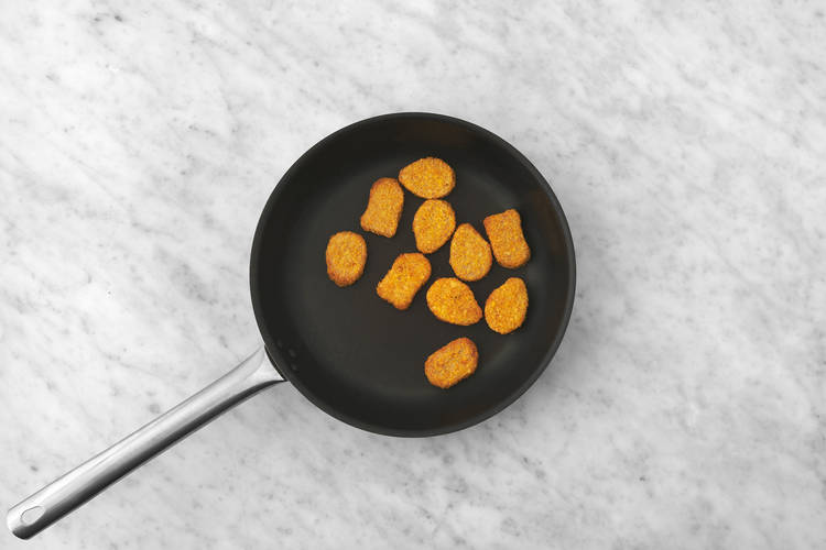 Preparare nuggets e cetriolo