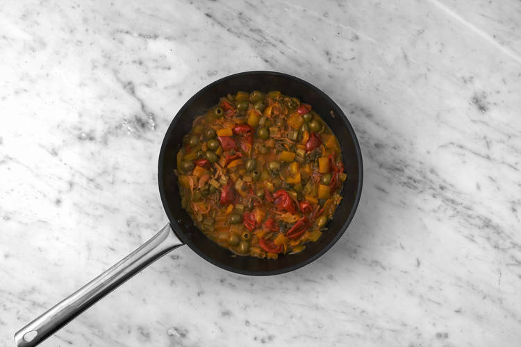 Cuocere la caponata di peperoni