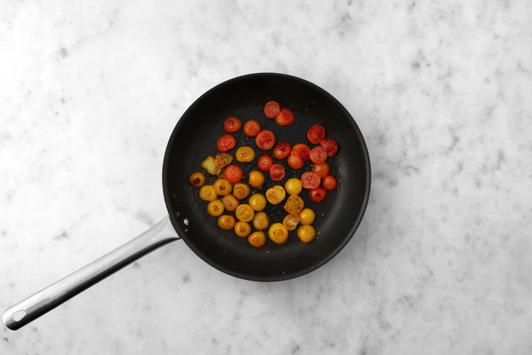 Cuocere i pomodorini