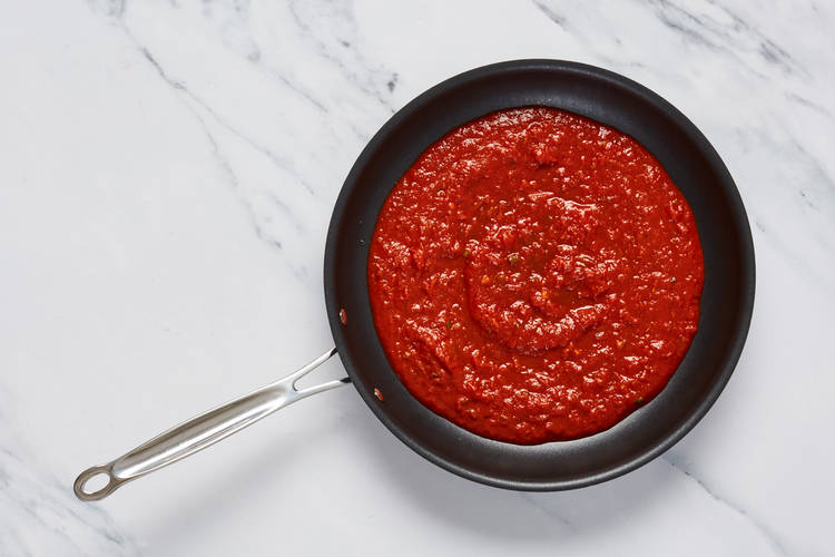 Cook Cheese & Warm Sauce