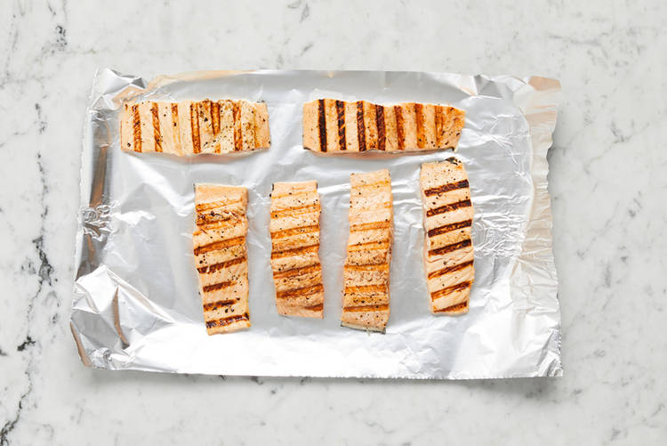 Grill salmon