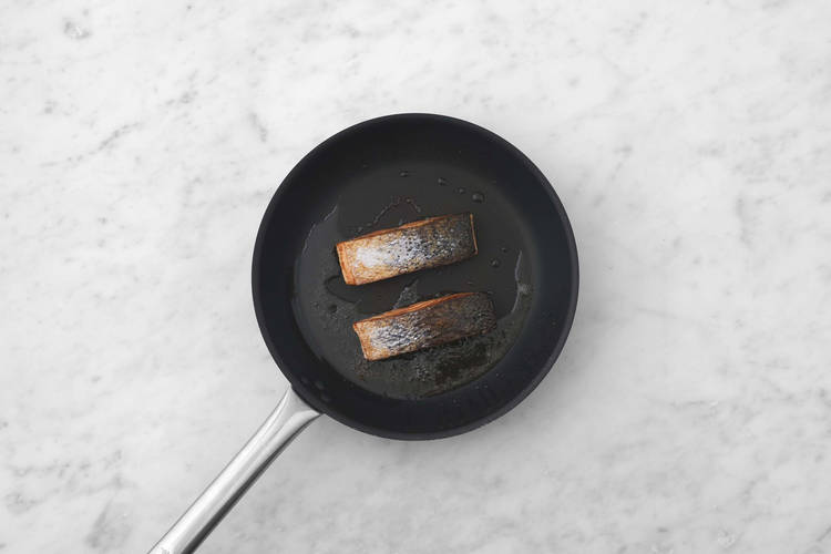 Fisch anbraten