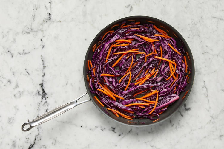 Braiser le chou et les carottes