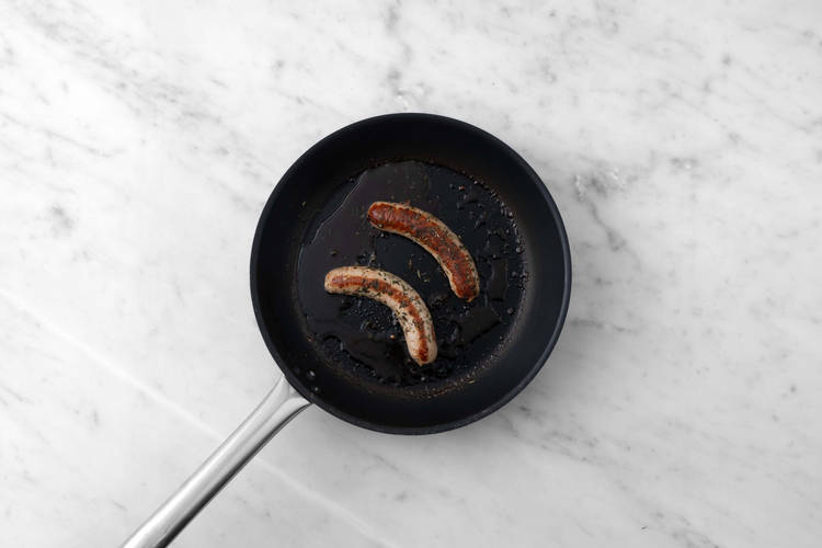 Cuire les saucisses