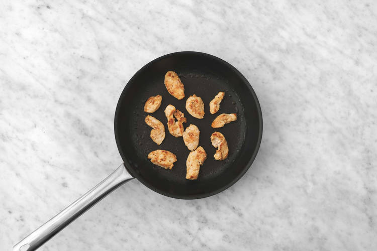 Rosolare pollo e verdure