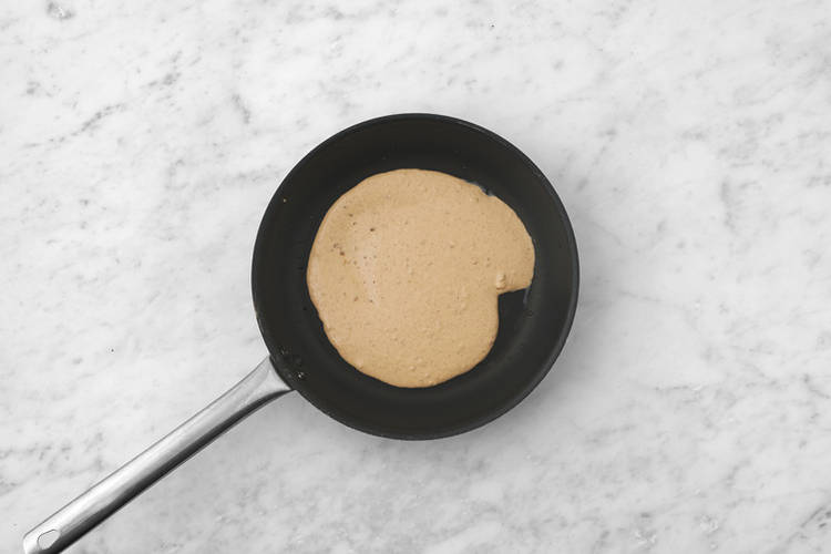 Prepara la salsa satay