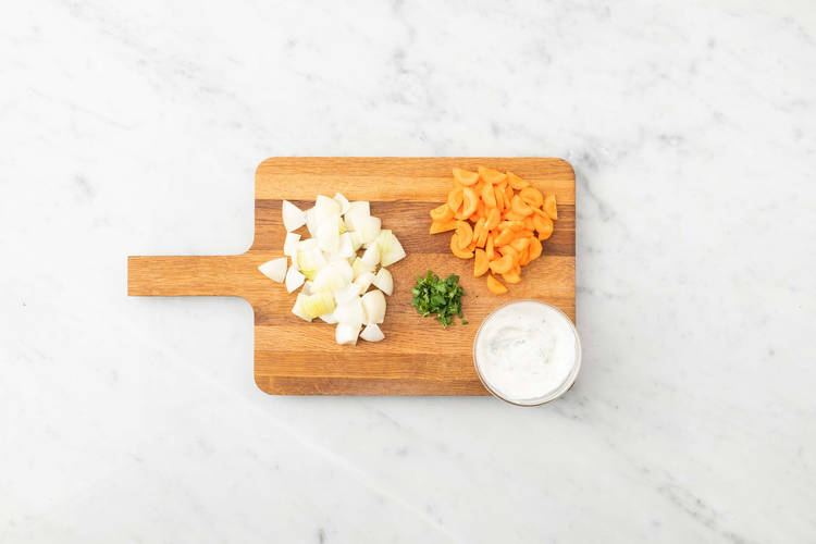 Préparer et mélanger le yogourt