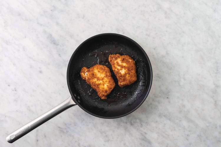 Cook the halloumi