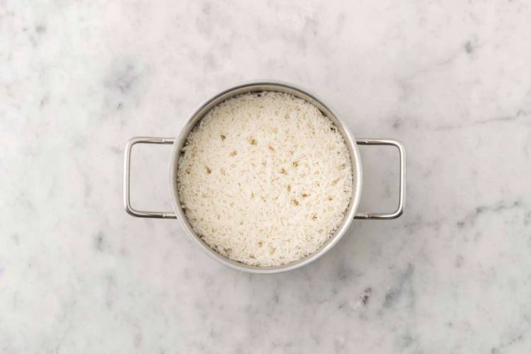 Cook the rice