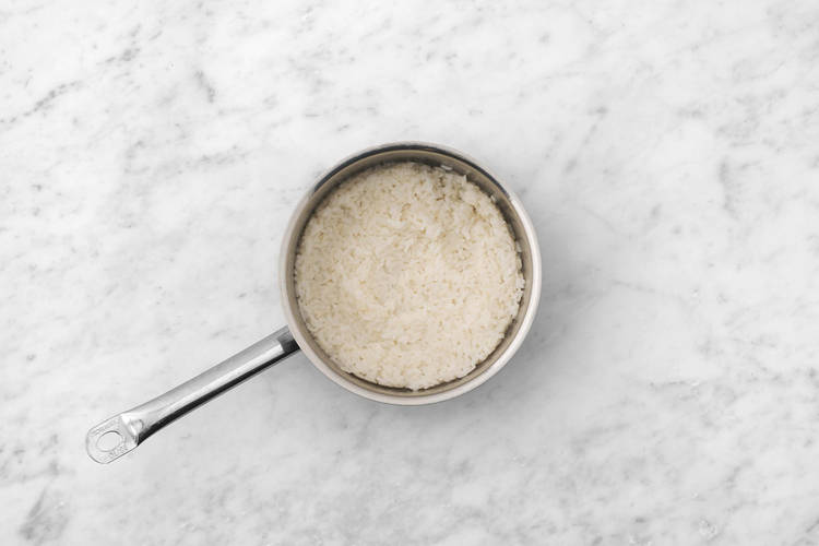Make the Coconut Sticky Rice