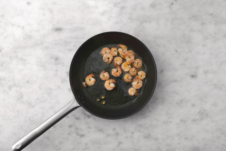 Cook the prawns