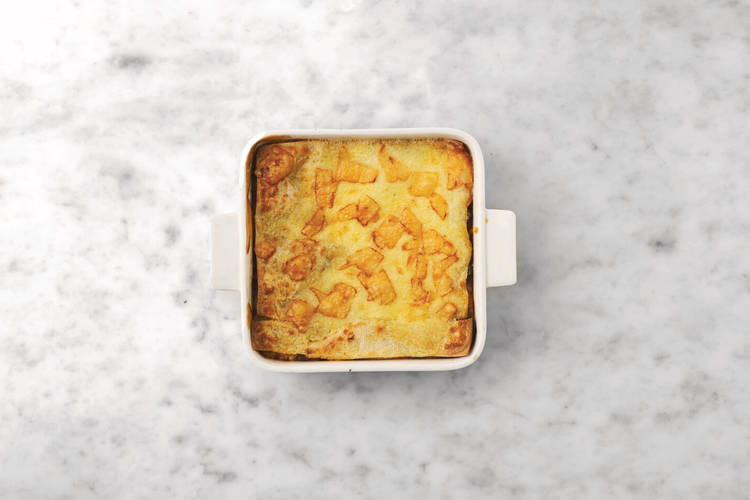 Assemble & bake the lasagne 
