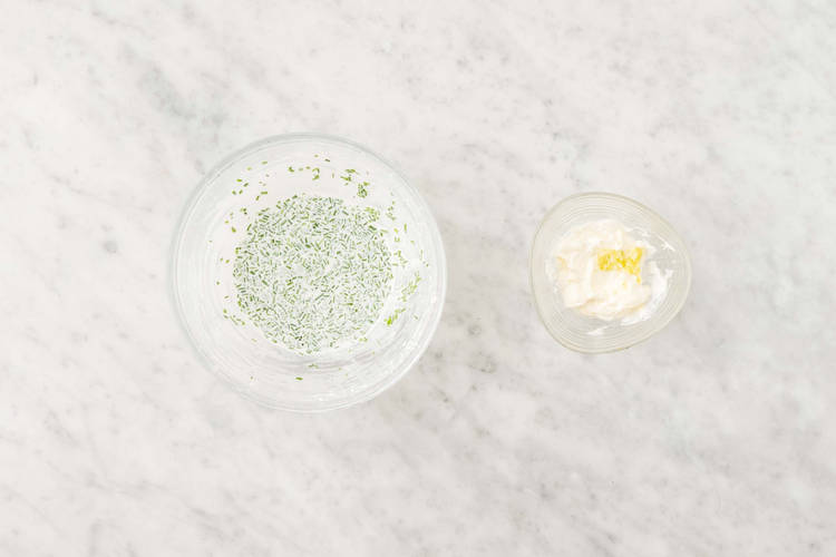 Preparare la salsa tzatziki
