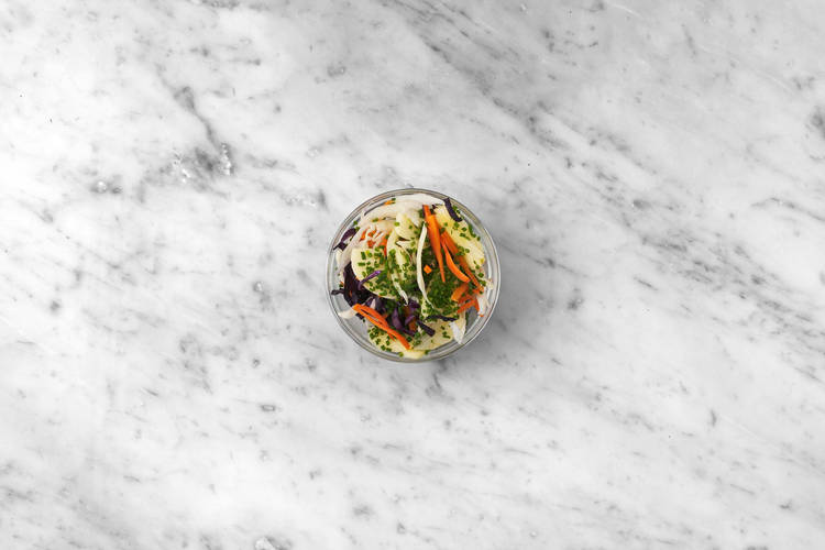 Preparare la coleslaw