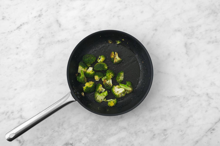 Cook the broccoli