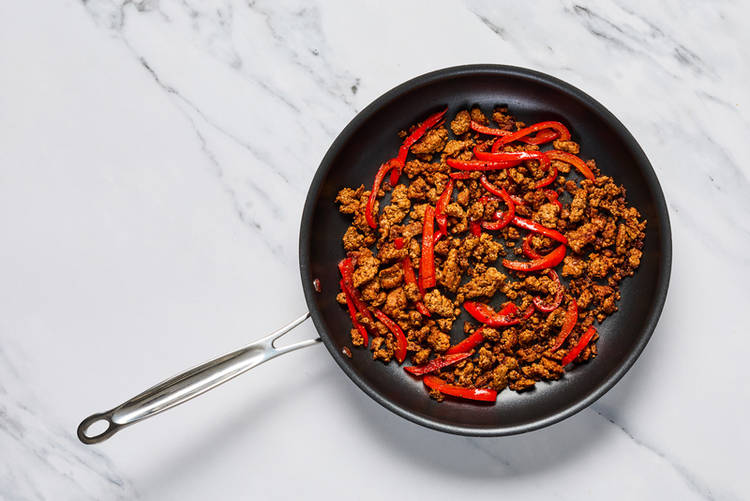 Cook turkey and peppers