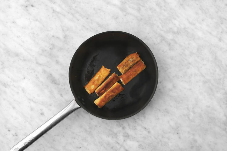 Make the spring rolls