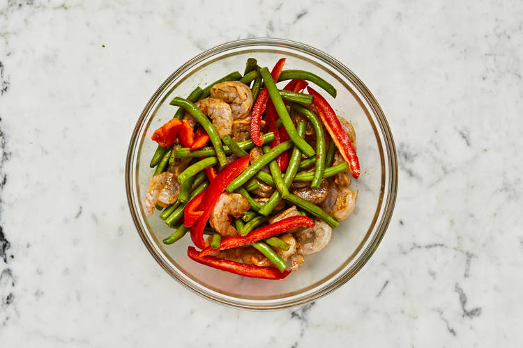 SEASON SHRIMP & VEGGIES