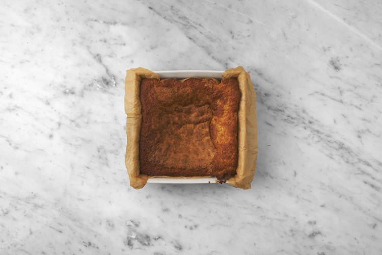 Bake the blondie