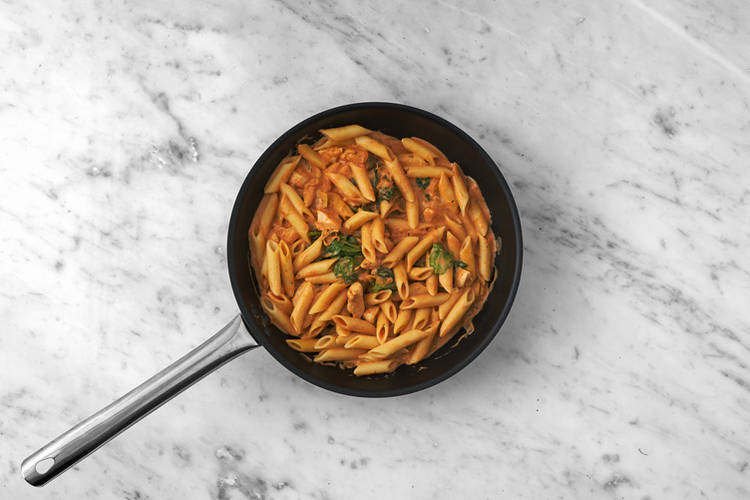 Make the creamy sauce 