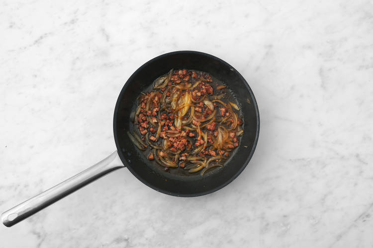 Make the chilli bacon jam