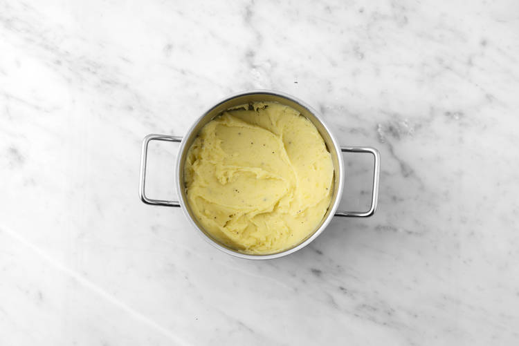 Prepara el puré de patatas