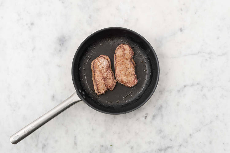 Faire dorer le poulet