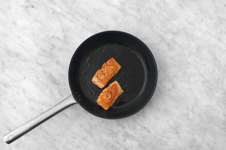 Fry the fish
