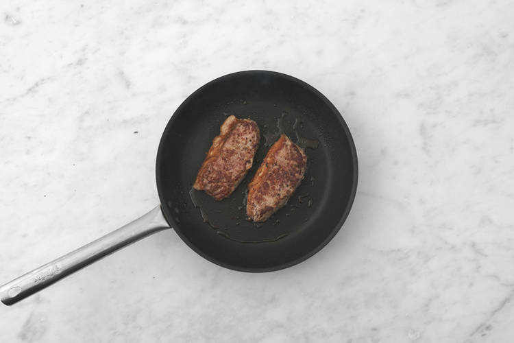 Fry the Steaks