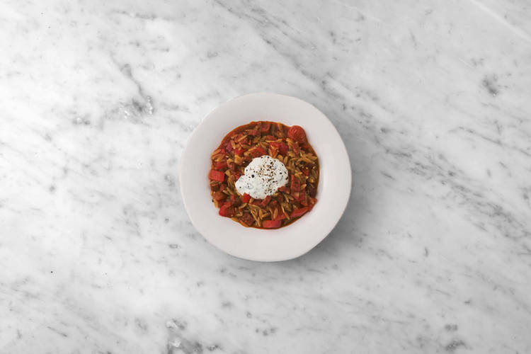 Tout le monde à table !