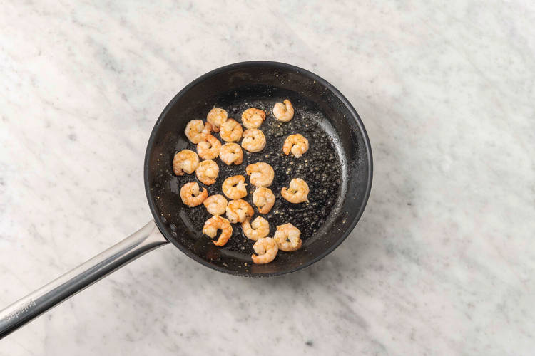 Cook the halloumi