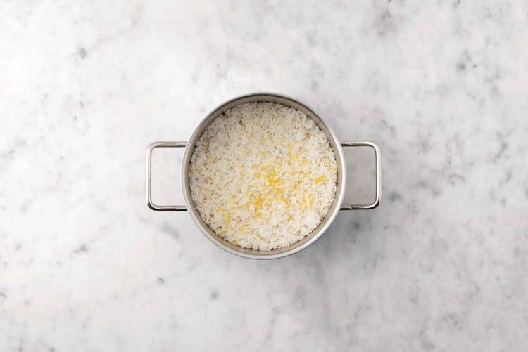 Cook the rice
