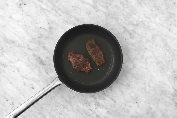 Lachsfilet anbraten