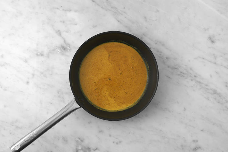 Make the Mumbai coconut sauce