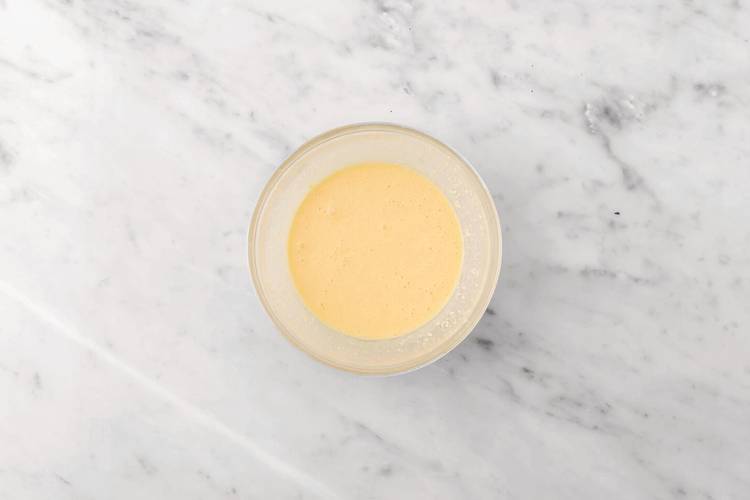 Make the creamy sauce 