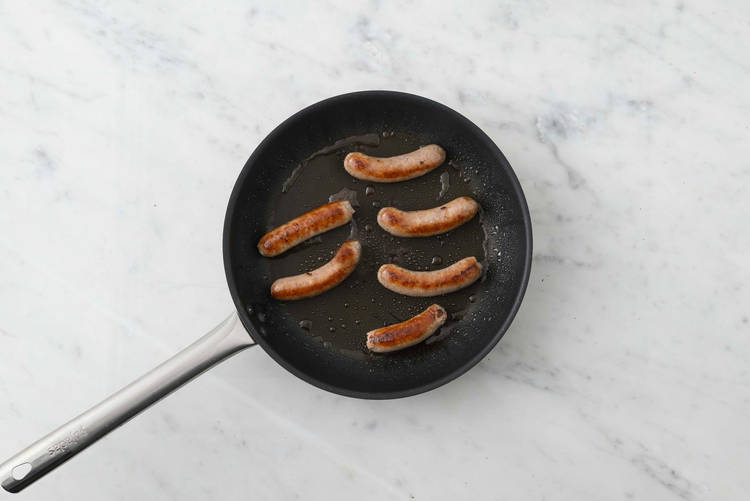 Cocina las salchichas