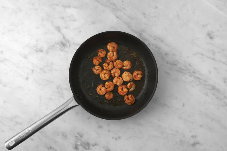 Cook the prawns