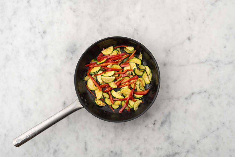 Saltea las verduras